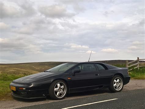 ’97 Lotus Esprit GT3 – The Engineer's Garage