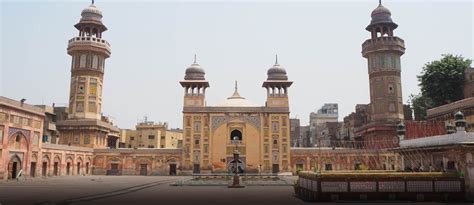 Wazir Khan Mosque, Lahore: History, Architecture, Interior & More ...