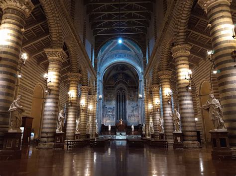 Il Duomo di Orvieto e i suoi tesori meravigliosi