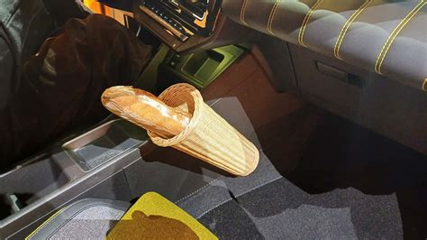 The New Renault 5 Has A Baguette Holder And Other…