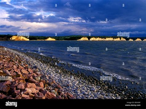 chalkstone cliffs, Lewis and Clark Lake, Missouri River, Lewis and Clark Recreation Area ...