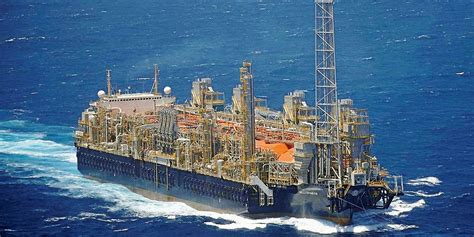 Golar LNG seen as worthy over long-term | TradeWinds