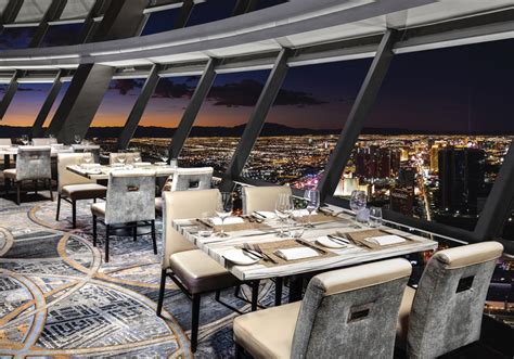 Top of the World pairs amazing Las Vegas views with a magnificent menu - Las Vegas Magazine