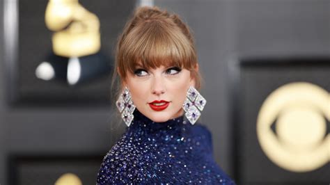 Taylor Swift’s 2023 Grammys Look Is The Epitome Of Her “Midnights” Era ...