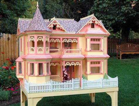 fun victorian dollhouse- love the colors! | Doll house plans, Barbie ...