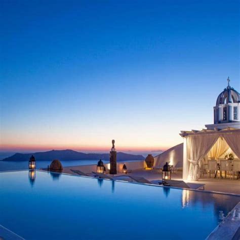 Gorgeous Infinity Pool Hotels in Santorini, Greece