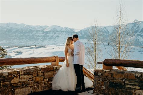 Amangani Wedding Portraits in Jackson Hole | Isaac & Stephanie - Erin Wheat Co.