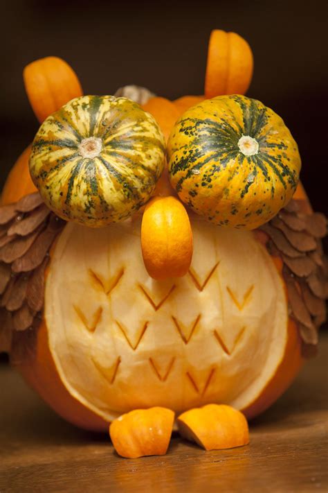 Pumpkin Owl - Hallowe'en | Pumpkin decorating, Pumpkin carving party, Halloween crafts