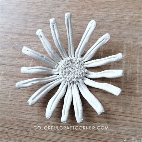 6 Easy Air Dry Clay Flowers for Beginners - Colorful Craft Corner