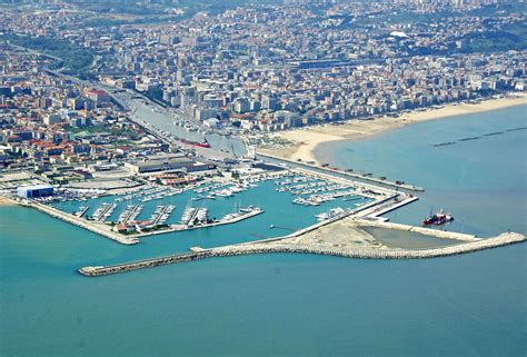 Marina Di Pescara in Pescara, Italy - Marina Reviews - Phone Number ...