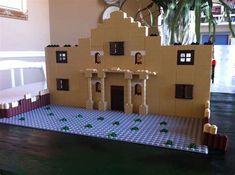 Trendy Mindy and Her Loves...: Walker's Alamo Project | Alamo, Diorama ...