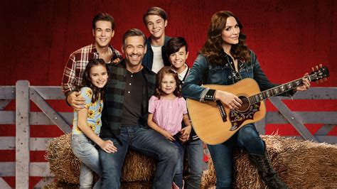 Video: Katharine McPhee sings in Netflix's 'Country Comfort' trailer - KatharineMcPhee.net