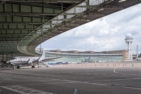 Berlin's Tempelhof Airport: Achieving Redemption Through Adaptive Reuse | ArchDaily