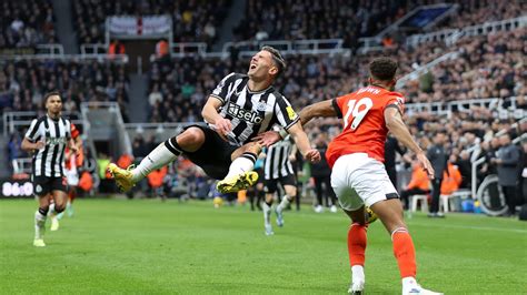 Newcastle and Luton stage breathless 8-goal thriller at St. James' Park - NBC Sports