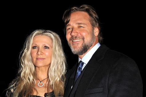 File:Russell Crowe Danielle Spencer Sept 14 2011.jpg - Wikipedia, the free encyclopedia