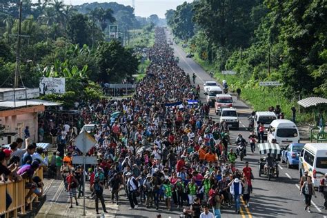 Honduran Migrant 'caravan' Resumes March From Mexico To US - I24NEWS