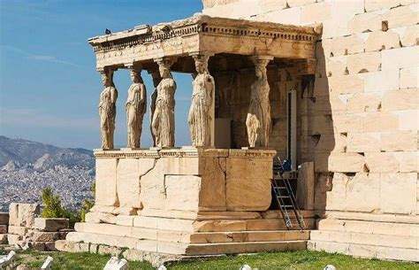 8 Greek Temples That One Must-Visit Once In A Lifetime