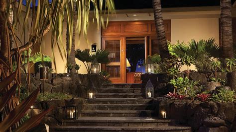 Hualalai Three-Bedroom Oceanfront Villas | Four Seasons Resort