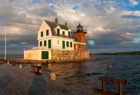 Rockland Breakwater Lighthouse In Maine Photograph by Steven Wynn