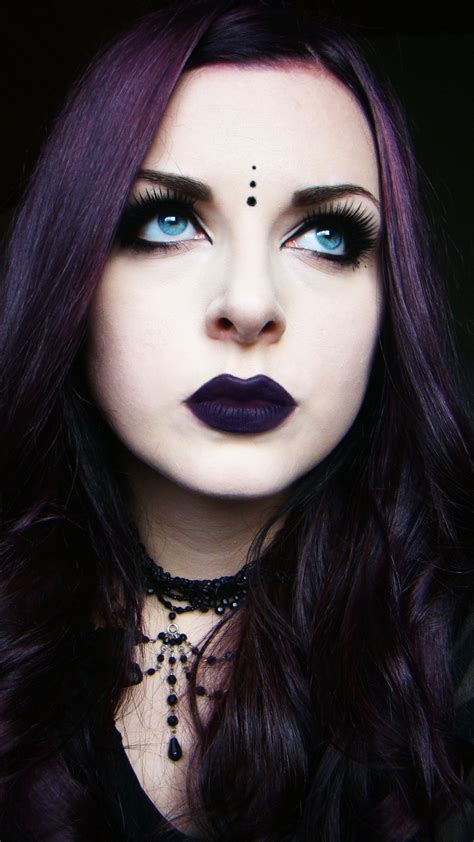 Pin by Lena Korn on Goth & steam | Goth beauty, Punk makeup, Gothic makeup