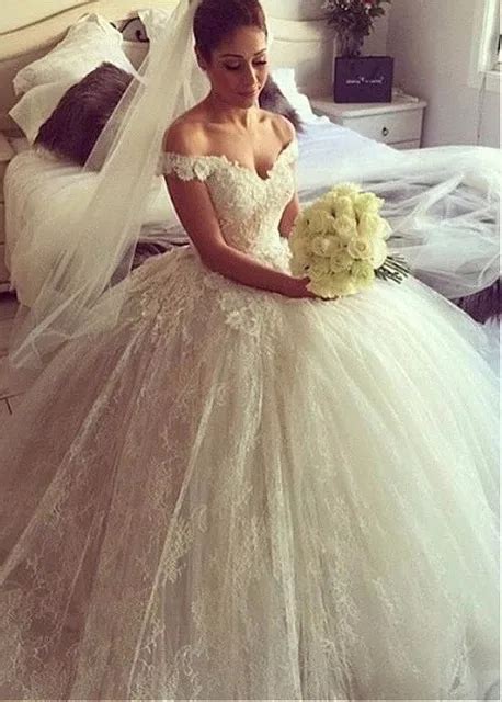 Vintage Lace Ball Gown Wedding Dresses 2017 cap sleeve Appliques Big Puffy Princess Wedding ...