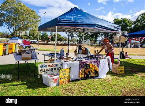 Setting up an African Arts and Crafts Stall at Tamworth's Multicultural Festival, Australia ...