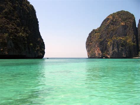 File:Maya Bay Thailand.jpg