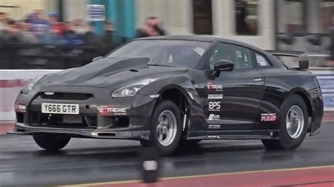 Twin Turbo V8 R35 Nissan GT-R at Santa Pod Raceway - YouTube