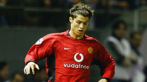 How much did it cost Manchester United to buy Cristiano Ronaldo from ...