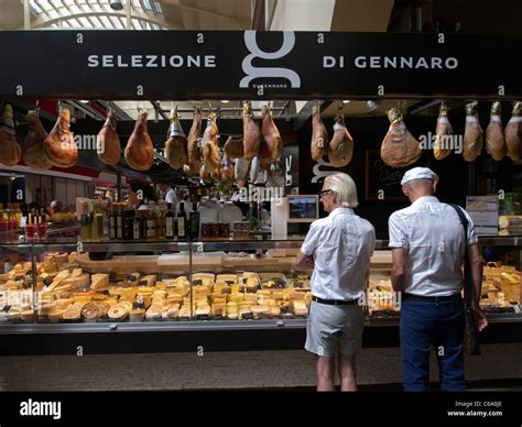 Marktstand obst deutschland -Fotos und -Bildmaterial in hoher Auflösung – Alamy