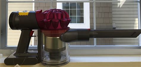 The Dyson Motorhead V7 is small but mighty | Best Buy Blog