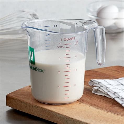 1 Quart Measuring Cup - Plastic | WebstaurantStore