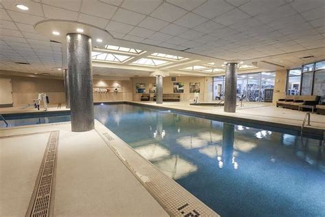 Radisson Plaza Hotel at Kalamazoo Center Pool: Pictures & Reviews ...