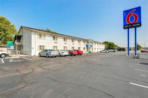 MOTEL 6 WICHITA, KS - Prices & Hotel Reviews