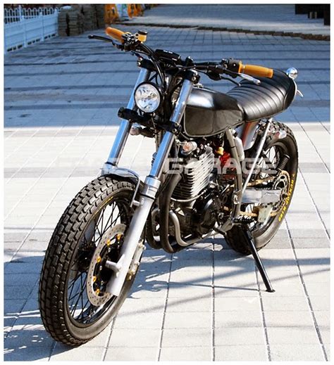 Racing Cafè: Honda XR 600R by Crazy Garage