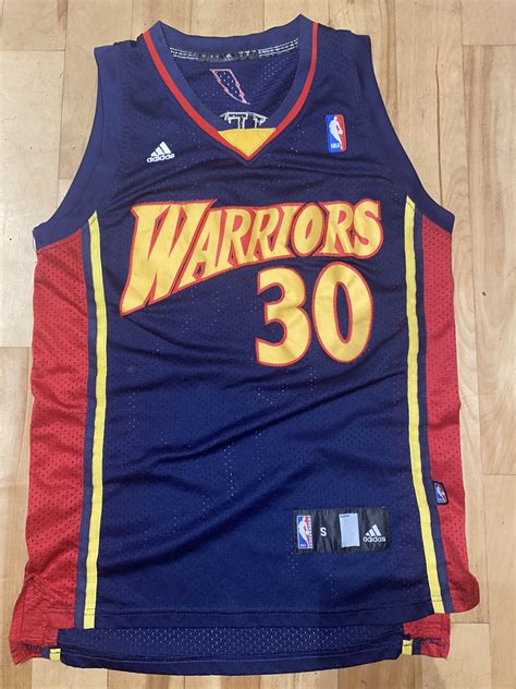 Stephen Curry Jersey | SidelineSwap