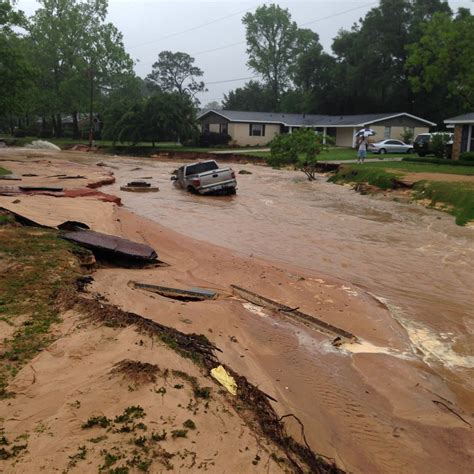 Powerful Floods Tear Through Florida Photos | Image #141 - ABC News