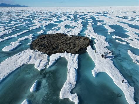 In 1931, Scientists Hunted Ghost Islands in the Arctic With a Zeppelin - Atlas Obscura