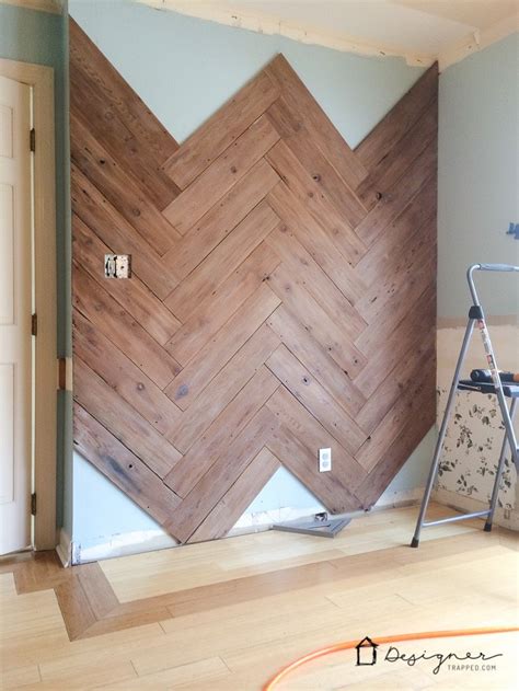 DIY Plank Wall in Herringbone: Made From Old Fence! | Designer Trapped