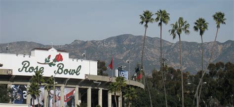 Rose Parade and Game Tours - Al Brooks Rose Bowl Tours