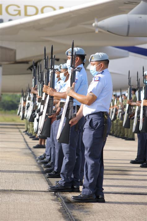 Prince William and Kate Arrive in Belize For Week-Long Caribbean Tour