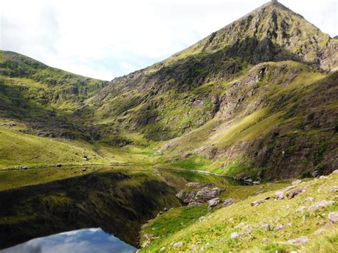 Carrauntoohil Summit Challenge – Travel Medals