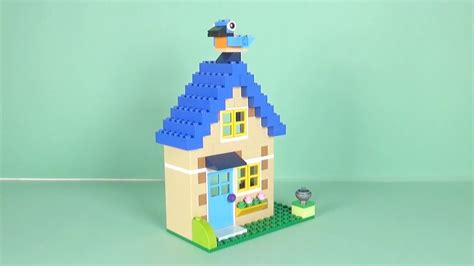 LEGO House Building Instructions - LEGO Classic 10717 "How To" - YouTube