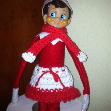 Elf on a Shelf crochet scarf and skirt by Misty Starnes. | Christmas crochet, Crochet cowl free ...