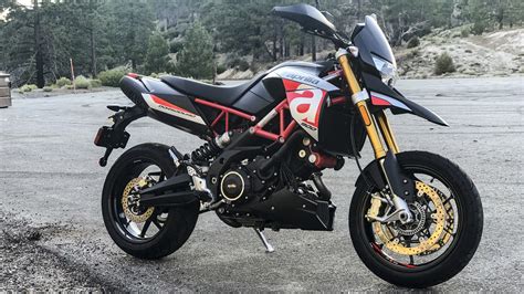 How the Aprilia Dorsoduro 900 is an Absolute Confidence Builder | The ...