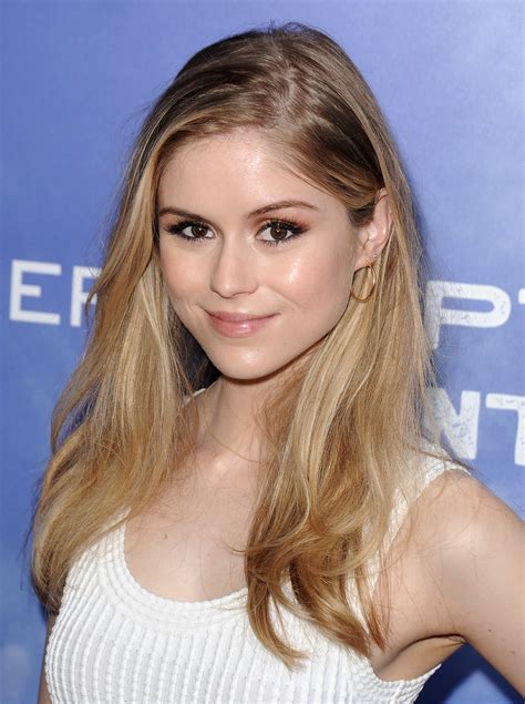 celezz.com: Erin Moriarty "Captain Fantastic" Premiere Los Angeles