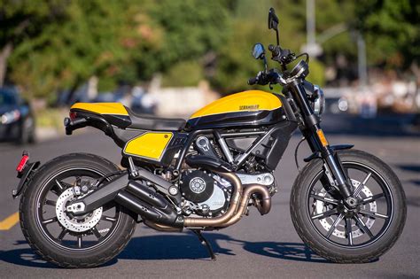 Ducati Scrambler 800 Full Throttle Sound | Reviewmotors.co