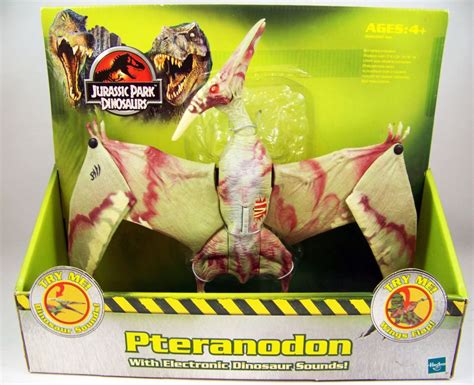 Jurassic Park (Dinosaurs) - Hasbro - Pteranodon with sounds (mint in box)