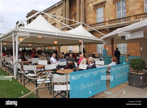 London, Buckingham Palace, The Garden Cafe Stock Photo - Alamy