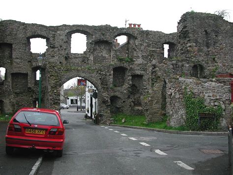 Kidwelly Castle | Castle, Welsh castles, Tower